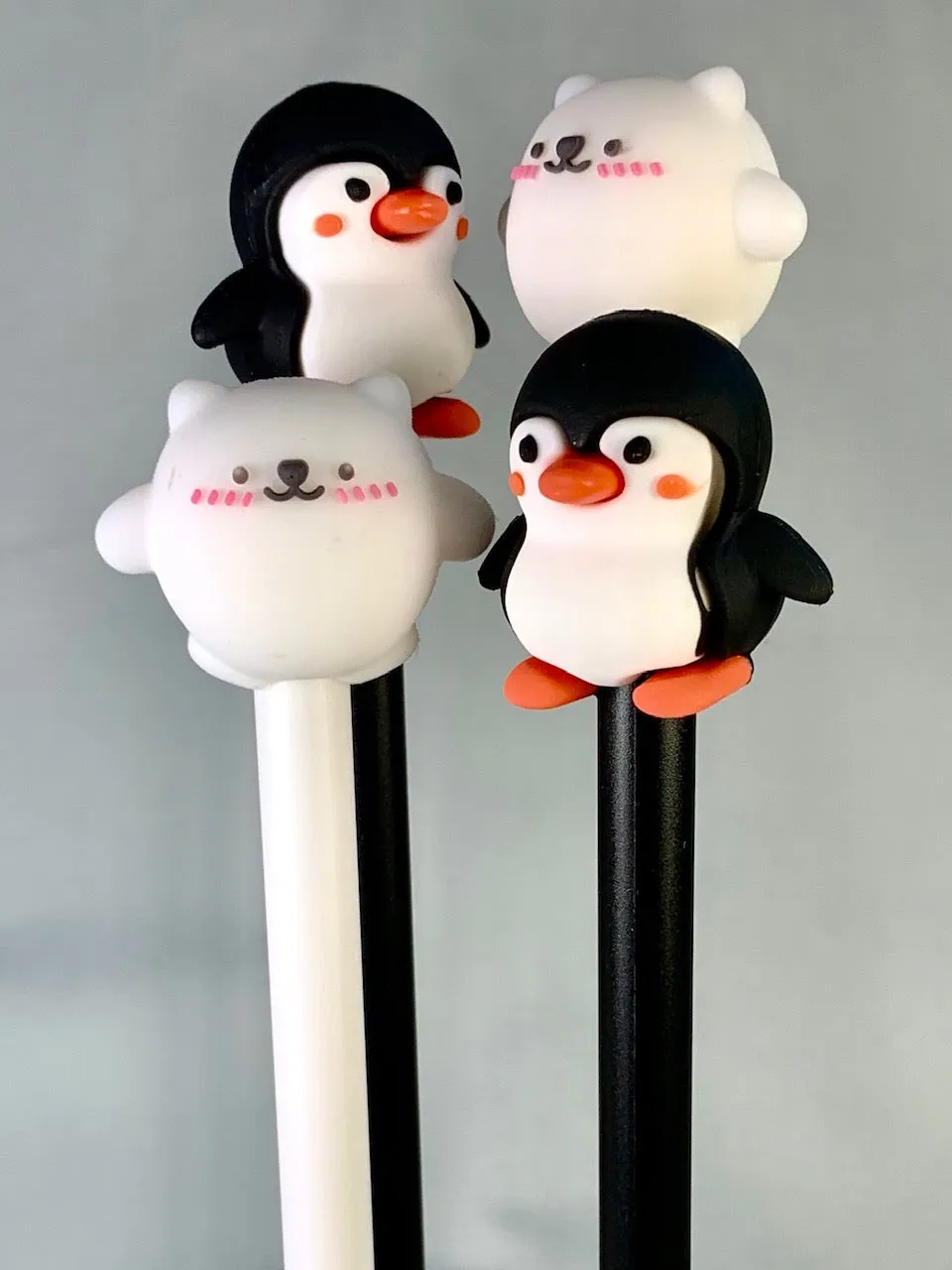 X 22334 SNOW WORLD GEL PEN-DISCONTINUED