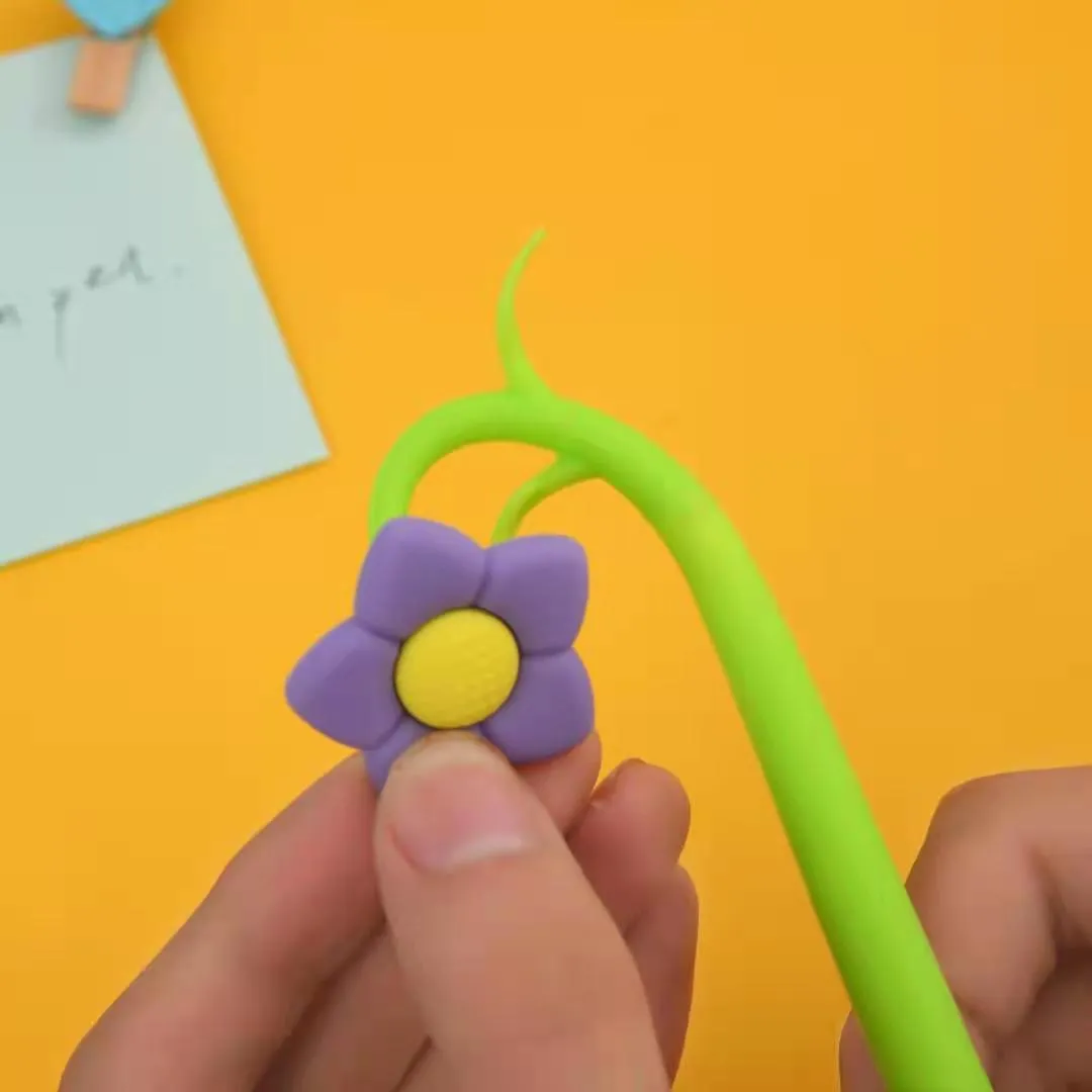 X 22432 FLOWER FIELD WIGGLE GEL PEN-DISCONTINUED