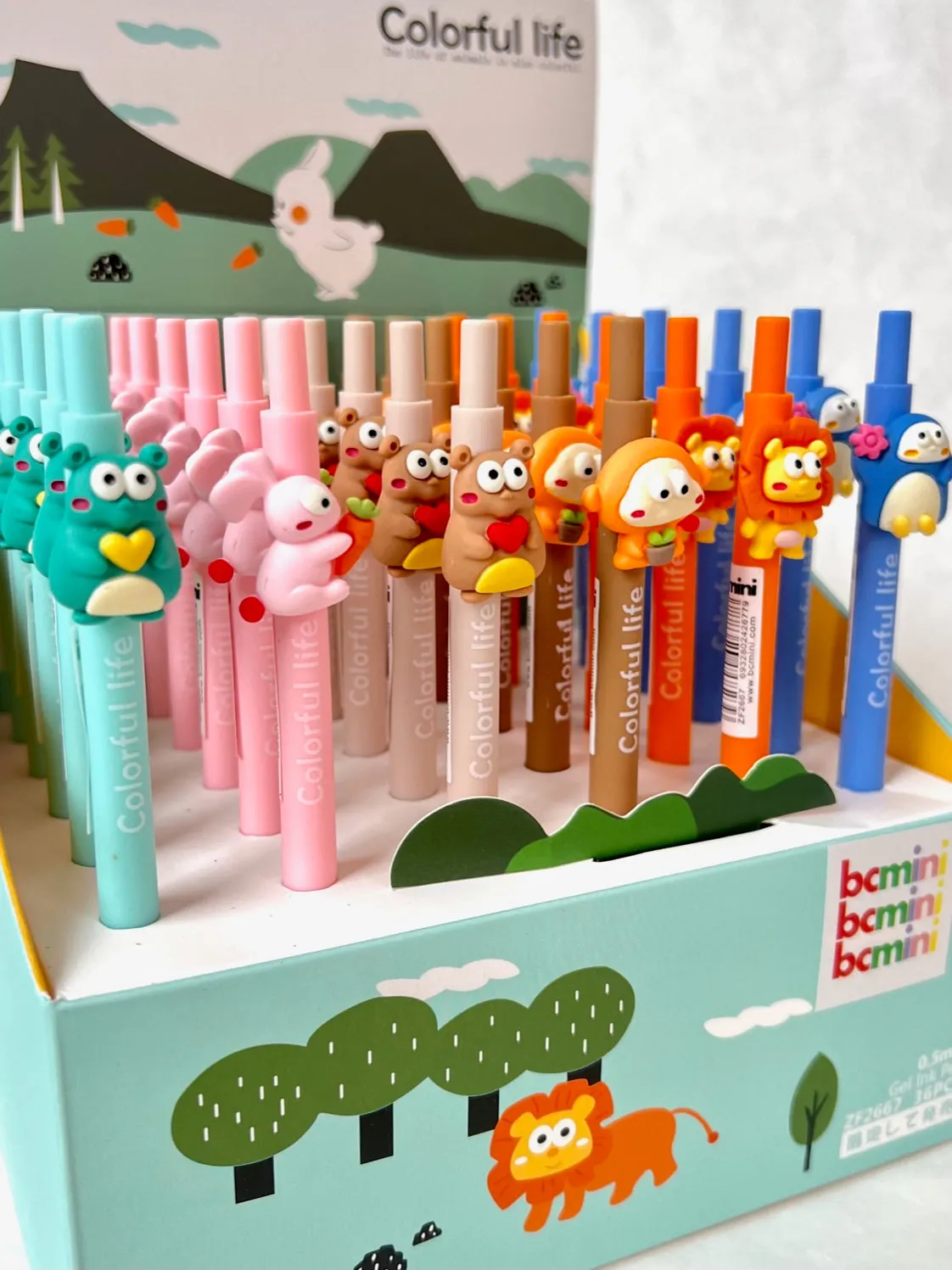 X 22519 COLORFUL ANIMAL LIFE RETRACTABLE GEL PEN-DISCONTINUED