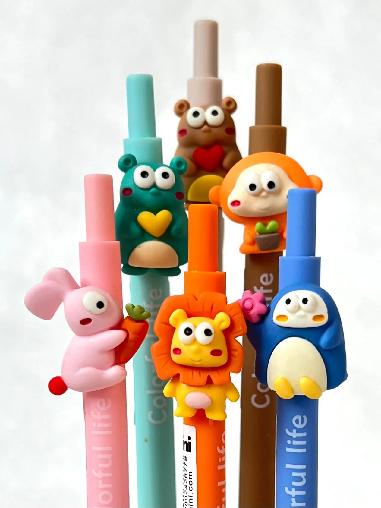 X 22519 COLORFUL ANIMAL LIFE RETRACTABLE GEL PEN-DISCONTINUED